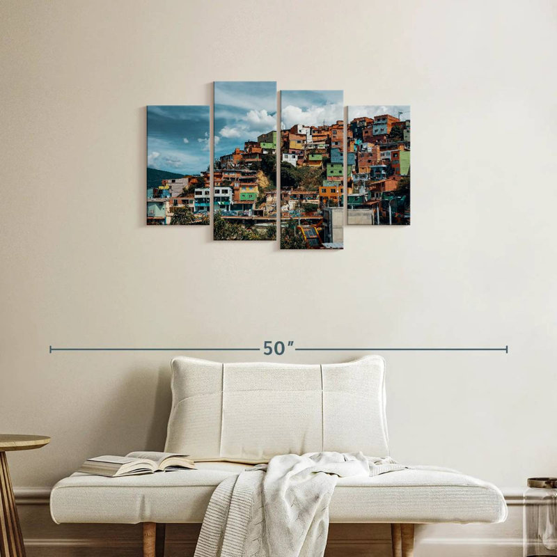 Nicci Medellin Homes, H 22 po x l 36 po