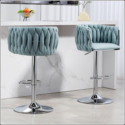 Ensemble de 2 tabourets de bar pivotants à 360 ° avec housse en tissu, chaises de bar réglables à hauteur de comptoir avec dossier tissé et repose-pieds, tabourets de bar chromés argentés pour îlot de cuisine, café, pub (BLEU)