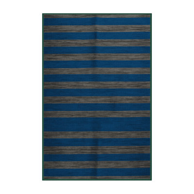 Tapis vert à rayures horizontales lavable à la machine