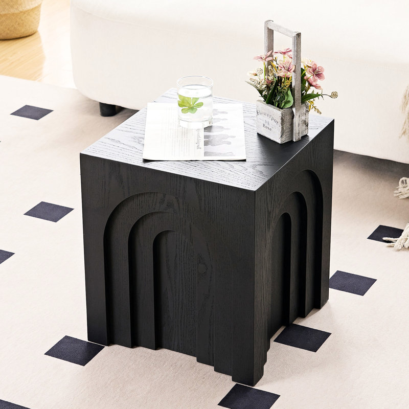 Très grand siège de rangement - à la mode et pratique. Rangez le désordre dans un espace de 18 po x l 54 po x H 16,5 po. Superbe apparence cousue, rangement intérieur spacieux. Fabriqué en bois massif, mousse d'ingénierie à haute densité.