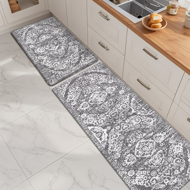 Ensemble de tapis et de tapis de cuisine anti-fatigue Jainiyah (ensemble de 2), Gris foncé / Blanc