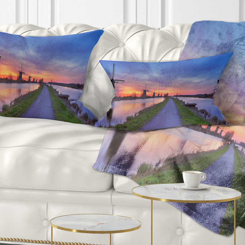Windmills Morning Panorama - coussin abstrait imprimé
