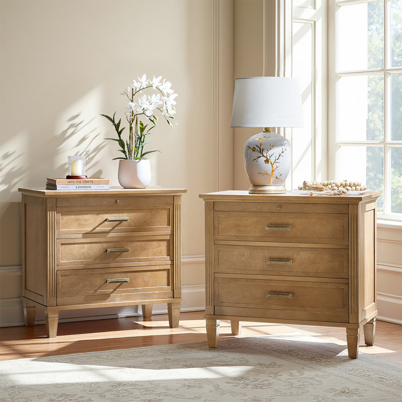 Table de bout transitionnelle à 3 tiroirs avec prises USB intégrées Launcelot, Naturel
