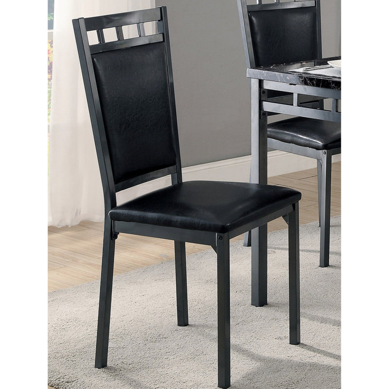 Table de salle à manger en faux marbre noir 5 pièces: table avec structure en métal et 4 chaises rembourrées. Idéal pour la salle à manger en finition: cuir