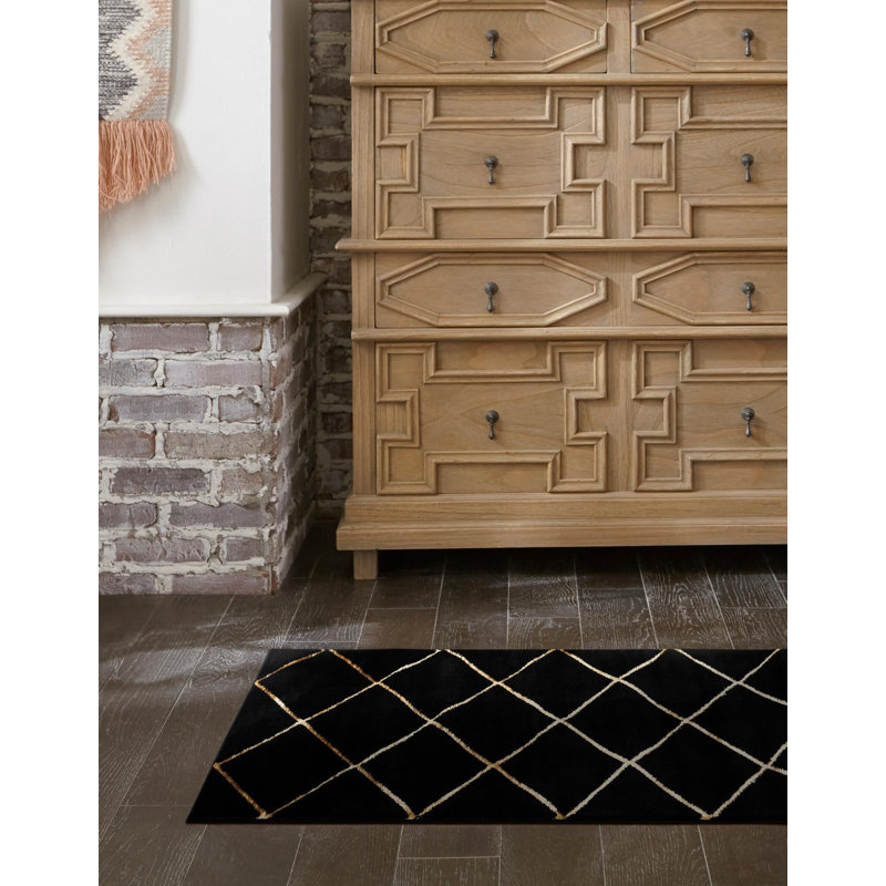 Étowah contemporain noir et doré, Tapis de couloir 2 pi x 8 pi