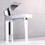 Robinet de lavabo à poignée simple à finition chromée