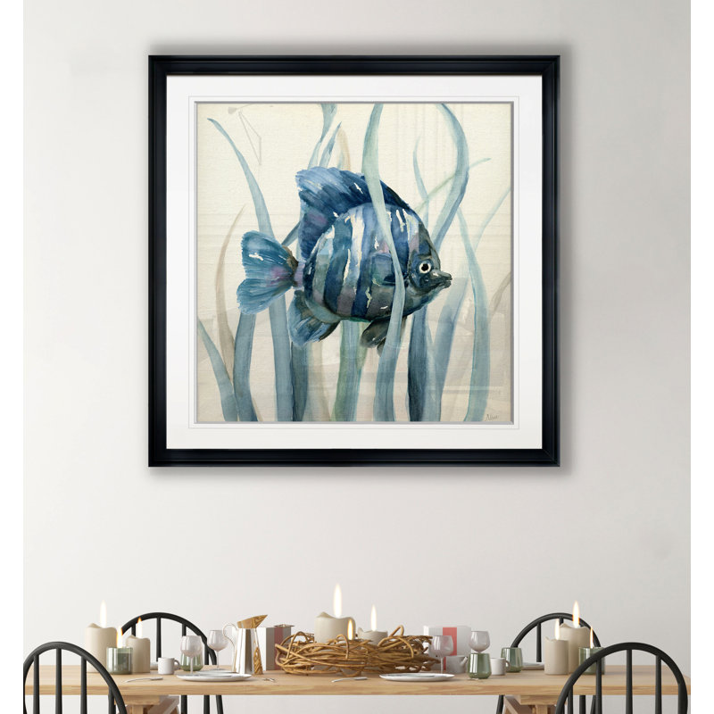 «Fish in Seagrass I» - Impression, H 17,5 po x l 17,5 po, Impression encadrée, Plastique noir
