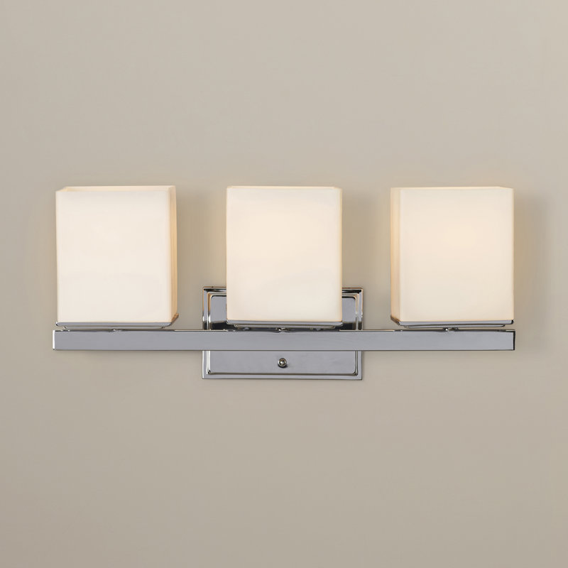 Éclairage pour salle de bain 3 lumières Ditmars