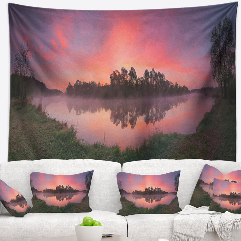 Paysage tapissier mauve avec vue sur le lac, H 78 po x l 92 po
