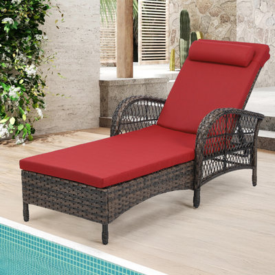Méridienne d'extérieur en osier, chaise longue de patio en rotin toutes saisons avec oreiller, dossier haut réglable à 6 positions, chaise longue de piscine inclinable avec accoudoirs pour terrasse de jardin, rouge