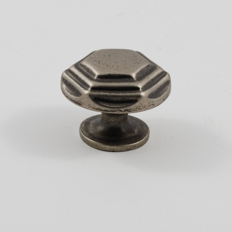 Bouton géométrique de longueur 1 3/16 po, Étain vieilli