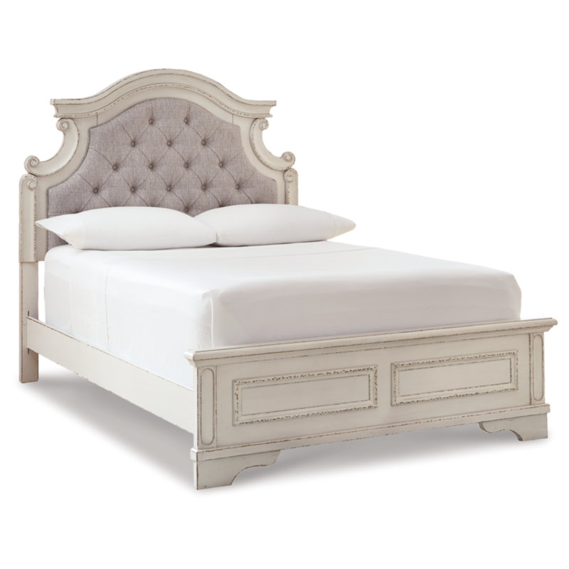 Mohn Upholstered Scalloped Bed, Full