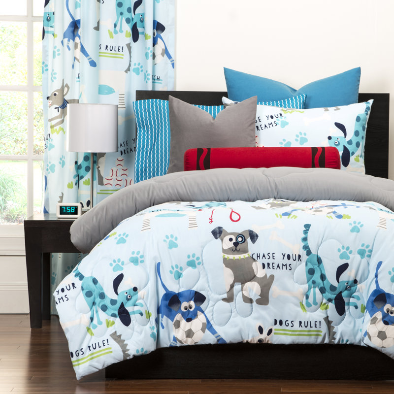 Chase Your Dreams Reversible Comforter Set, Full/Queen
