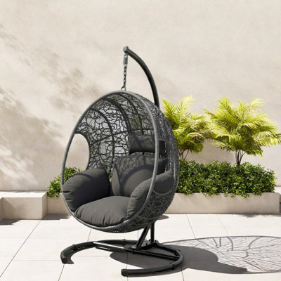 Spacieux fauteuil en acier de style rotin résistant aux intempéries pour balcon