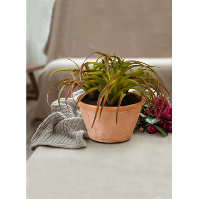 Plante artificielle en pot 8 po