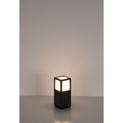 Beacon, 10", Bollard Light, 9w, Black