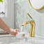 Robinet en laiton pour salle de bain avec poignée d'eau chaude et froide-100091001