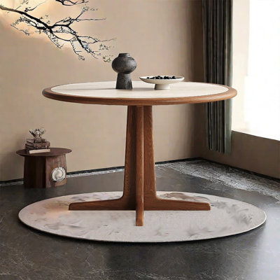 Table à manger ronde de style français rétro.