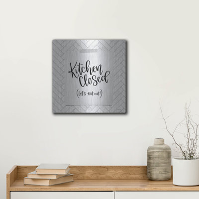 Art mural en métal «Kitchen Clos» de Luxe par Imparfect Dust, 12 po x 12 po