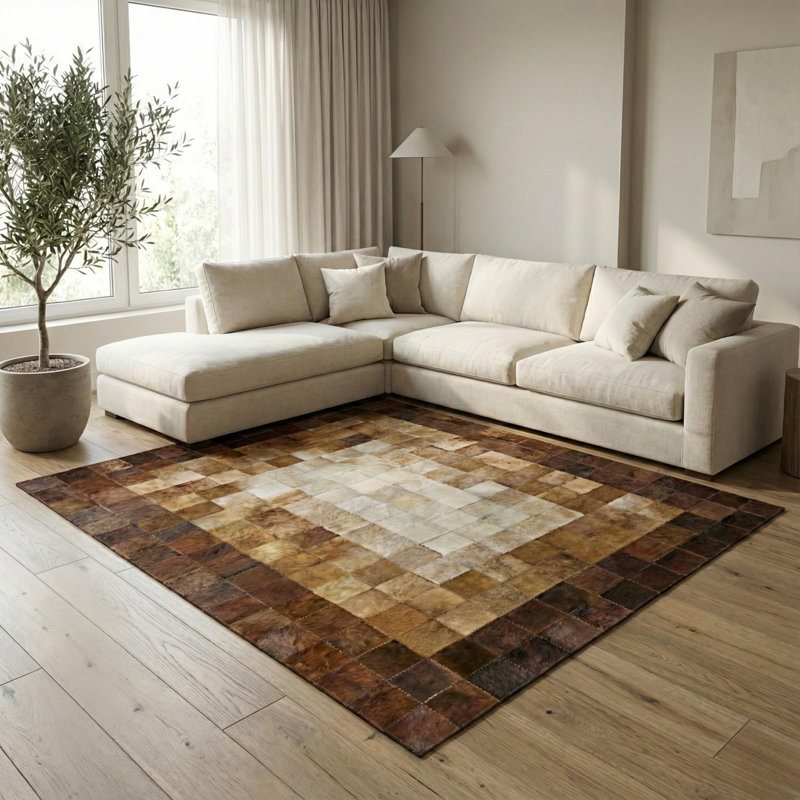 Tapis en cuir de vache à motif géométrique patchwork, Rectangulaire 4 pi x 6 pi
