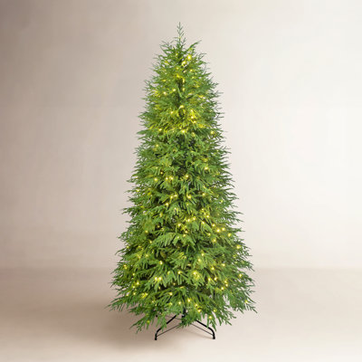 Pre-Lit Noble Fir Christmas Tree