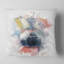 Fleurs abstraites dans un vase - coussin à imprimé floral-29963677-29961986