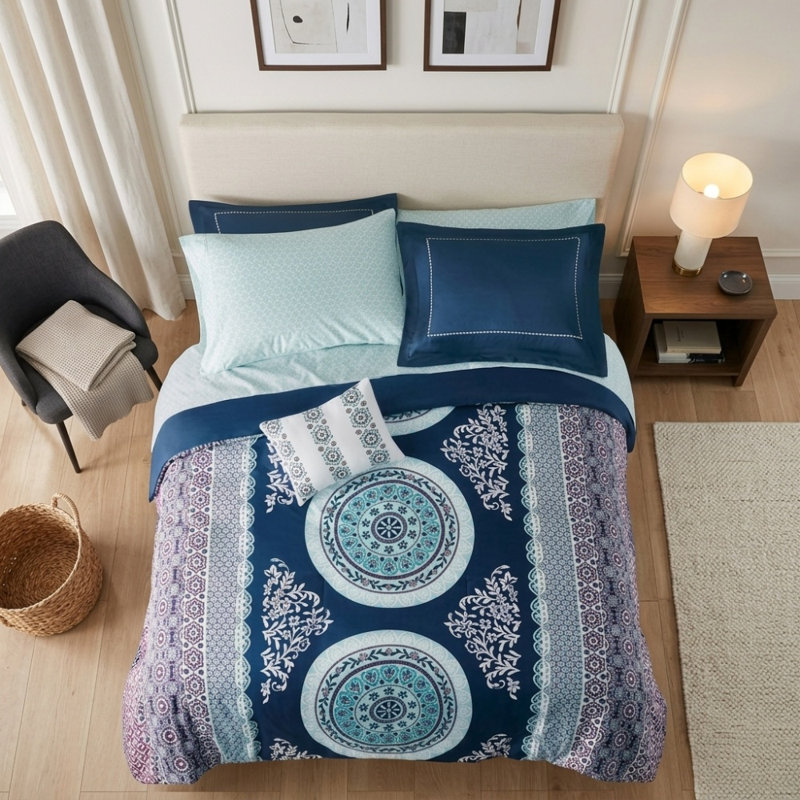Polyester Geometric Coverlet Set
