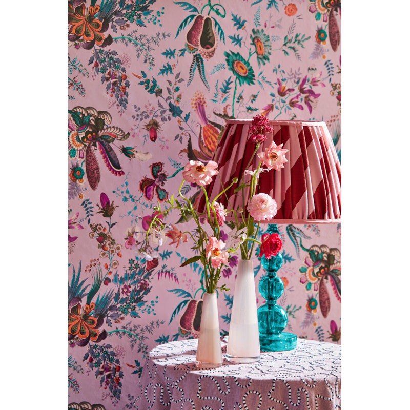 Wonderland Floral 10.05m x 68.5cm Matte Wallpaper Roll
