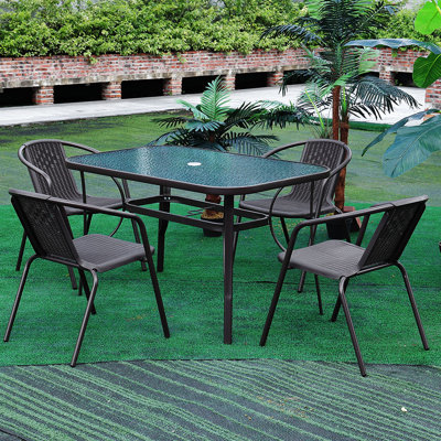 5 - Pieces 4 - Person Outdoor Table Set