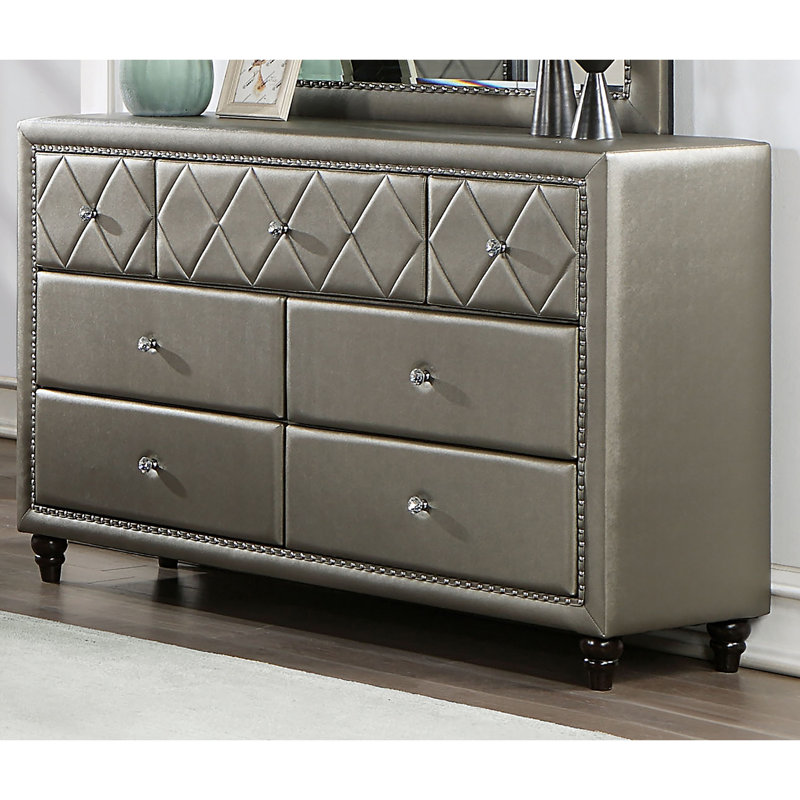 Commode l 7 po Araujo, Espresso