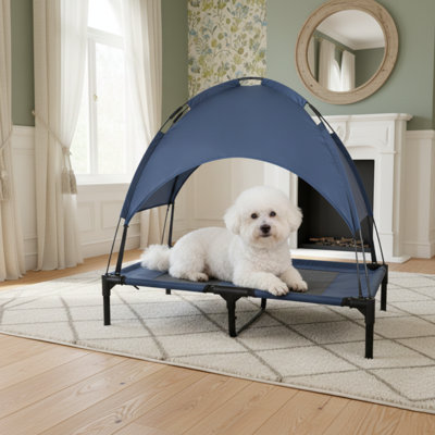 Lit pour chien portatif surélevé avec auvent, tissu en filet respirant et structure en acier léger pour plus de confort et de durabilité