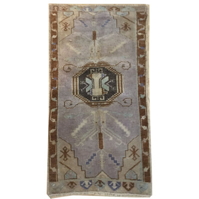 One-of-a-Kind 1'7" X 3'2" Area Rug