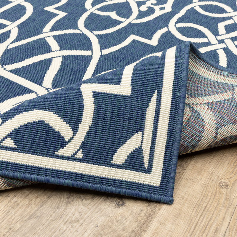 Tapis d'intérieur / extérieur géométrique Deltana, Tapis de couloir 2 pi 3 po x 7 pi 6 po