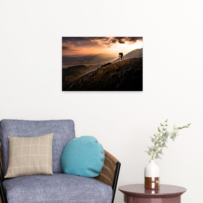 «Dramatic Mountain Biker Sunset», reproduction d'art dramatique paisible sur la montagne, 16" H x 24" W