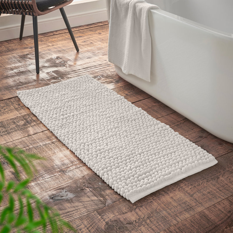Aspen Bobble Bath Runner, White