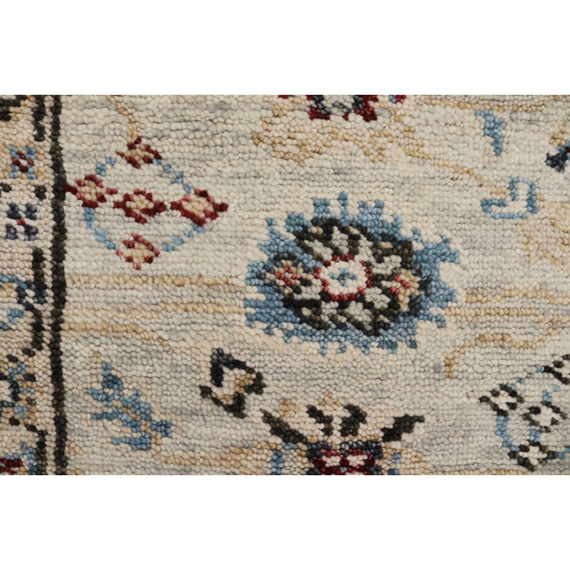 Oriental Area Rug in Gray