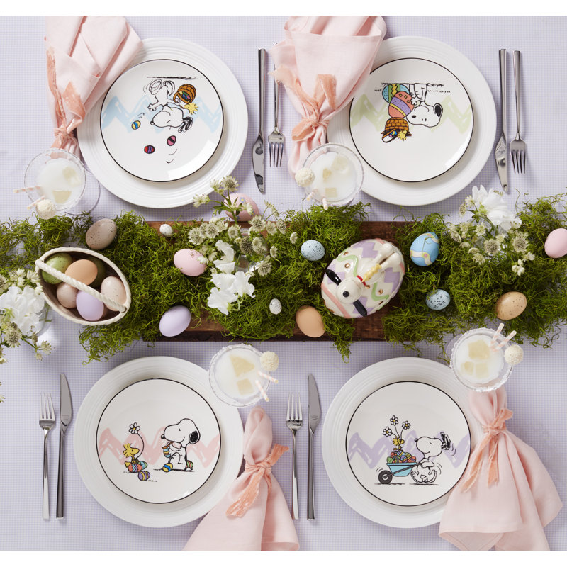 Peanuts Easter Snoopy 4-Piece Accent Plates Set