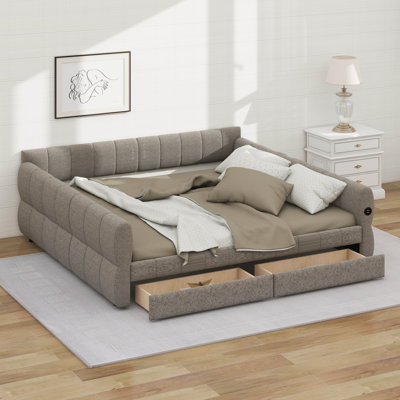 Très grande structure de lit plateforme tapissier avec ports USB et 2 tiroirs de rangement, structure de lit de jour moderne en tissu de laine d'agneau avec accoudoirs
