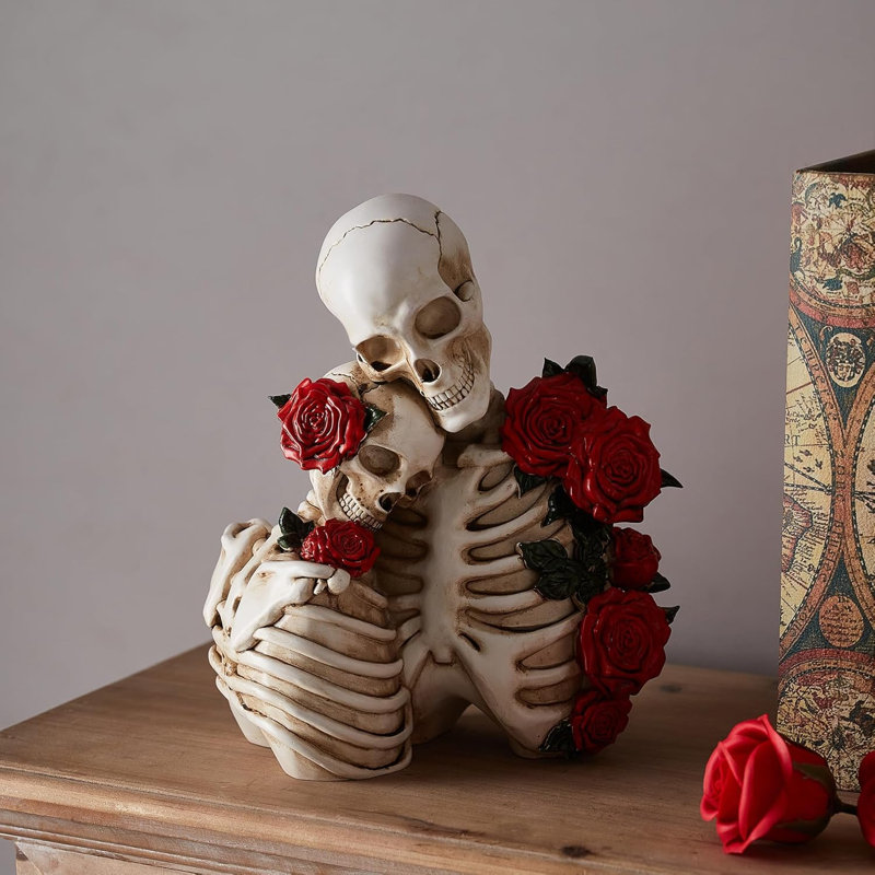 Figurines gothiques de couple de squelettes