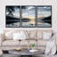 Nuage dans le ciel, lever de soleil, montagne et lac serein-96384580-96384586