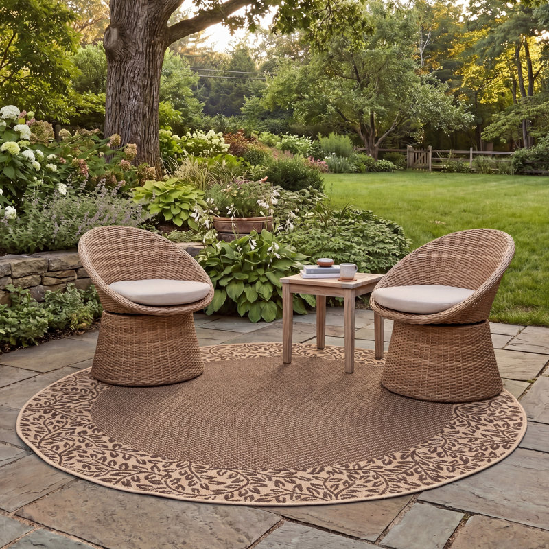 Herefordshire Performance Floral Indoor/Outdoor Area Rug, Round 5'3"