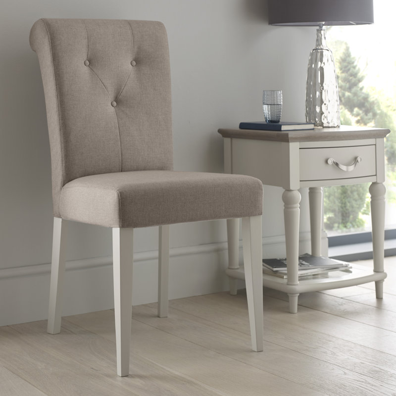Moira 6 - Person Dining Set