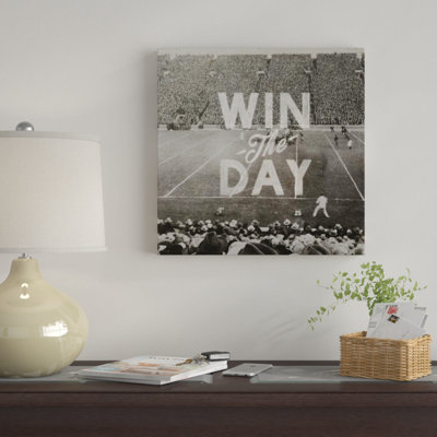 «Win the Day» par Heather Landis - Estampe numérique sur toile tendue avec châssis