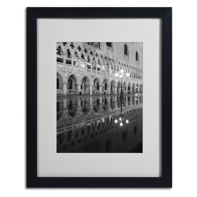 « venetia reflection », reproduction de photo sur toile encadrée, H 20 po x l 16 po x P 0,5 po, Noir