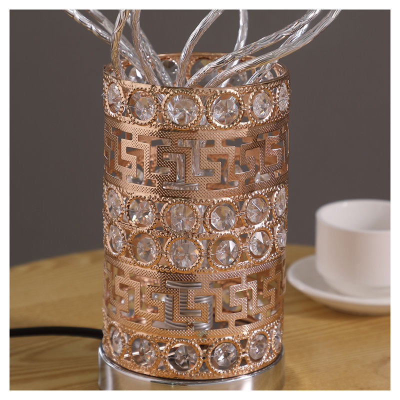 Lampe de table en aluminium Golden Rose