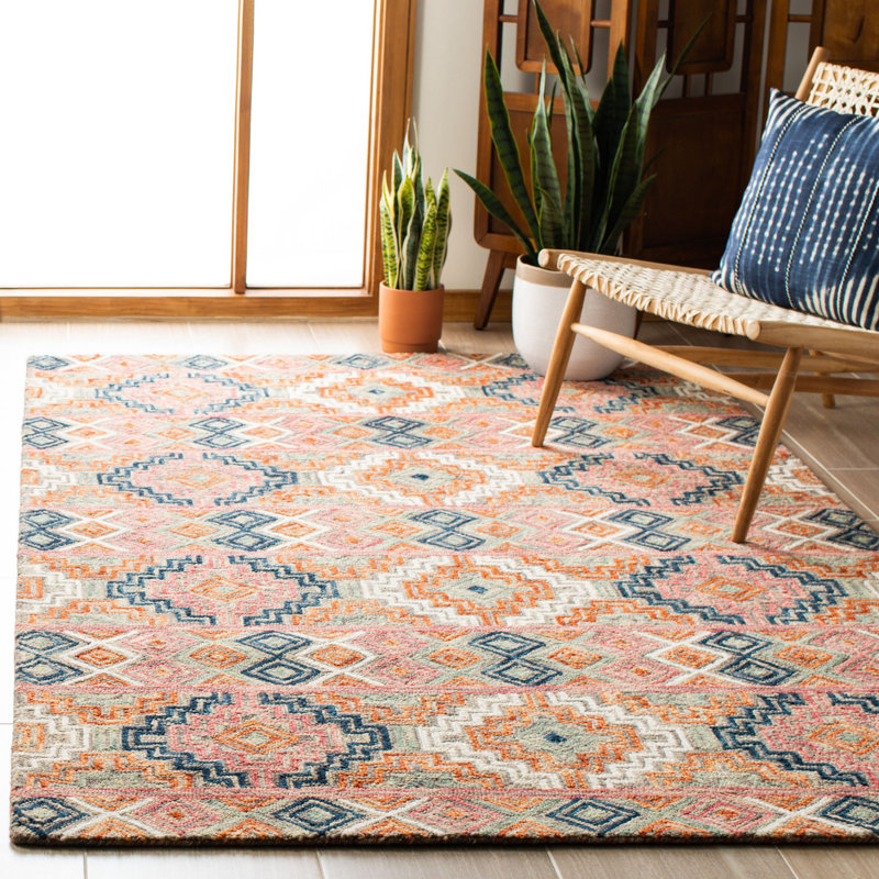 Deyoung Hand Tufted Wool Rug, Rectangle 5' x 8'