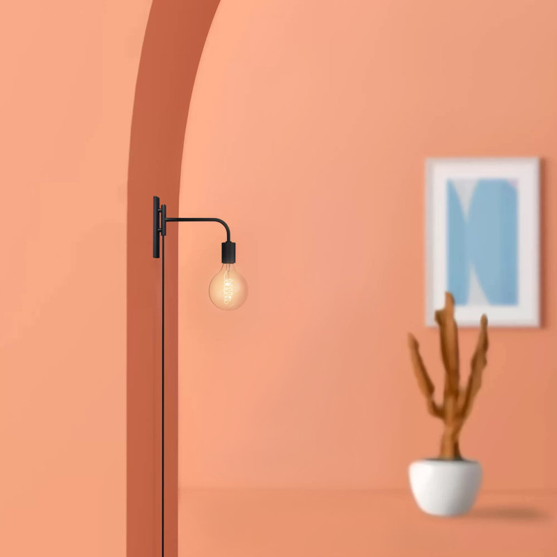 Plug-in Armed Sconce