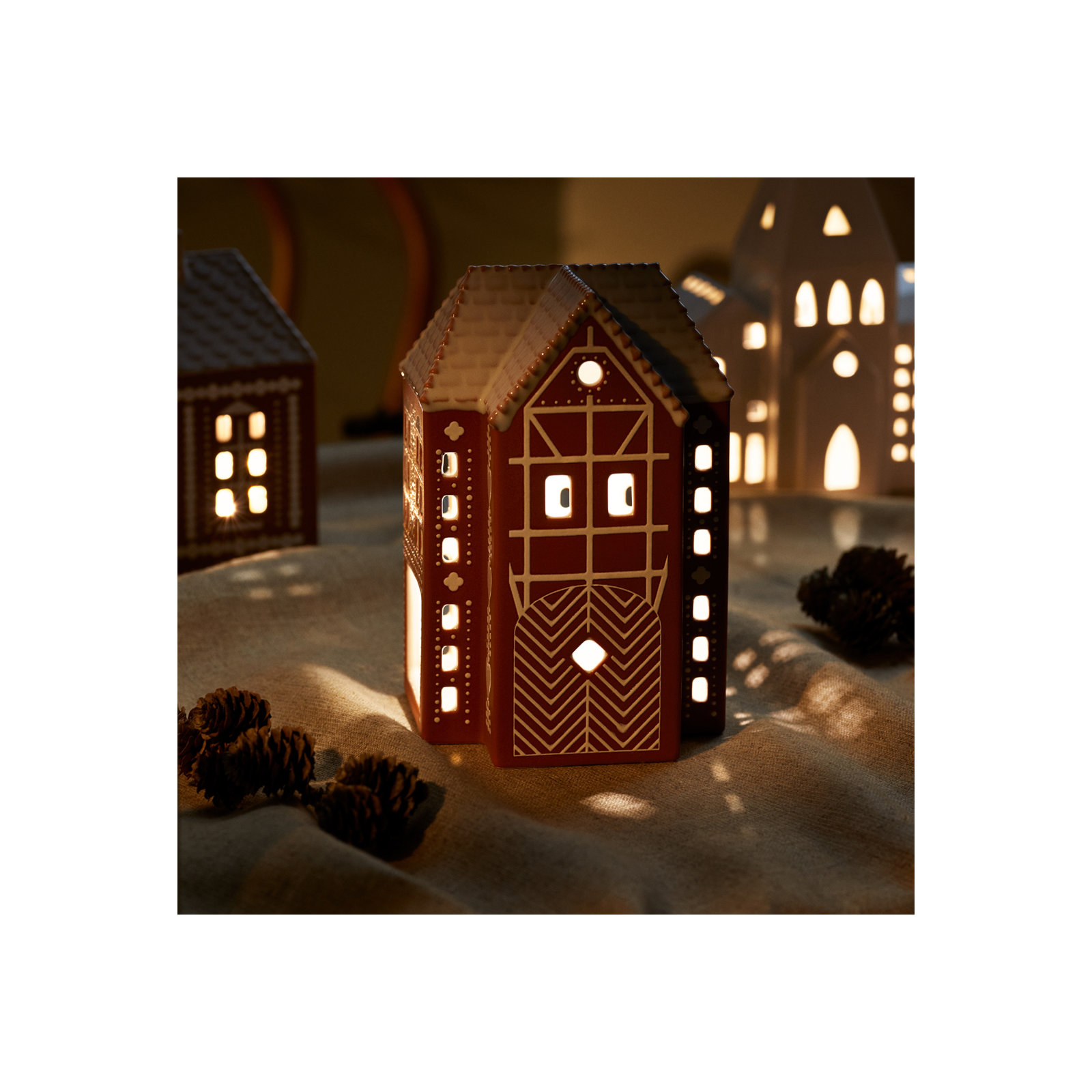 Gingerbread 6.7" Stoneware Tabletop Lantern