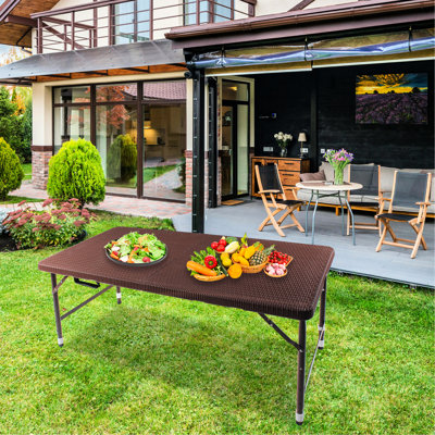 Table pliable de 4 pi pour l'intérieur et l'extérieur, portable avec prise fixe, brun, lisse et imperméable, sans effort