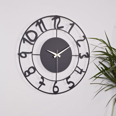 Amarmula Metal Wall Clock